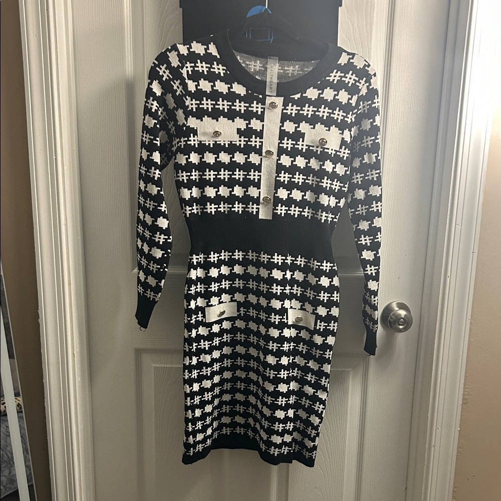 Elegant Black and White Long Sleeve Dress
